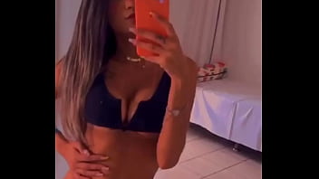 Andreza costa vazado o lomotif