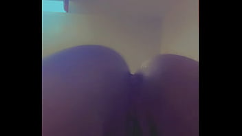 Booty twerking ebony