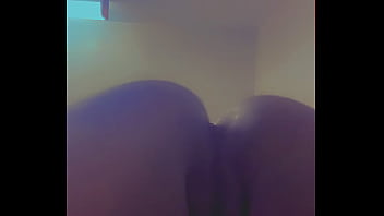 Booty twerking ebony
