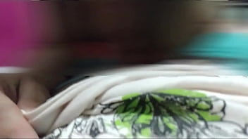 La hijastra es la mejor mamando verga ella cada dia se enamora mas de mi