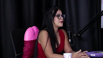 Se acha uma putinha falando e boa no boquete e o seu jeito favorito de goza andriza haack sheerred