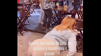 Esposa safada dançando