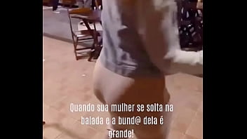 Esposa safada dançando