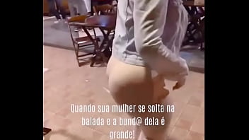 Esposa safada dançando