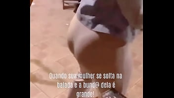 Esposa safada dançando
