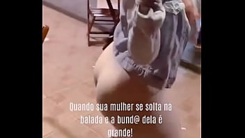 Esposa safada dançando