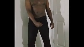 Thinking of more romantic things to do like worshipping women by sketching one for free 13