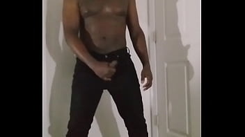 Thinking of more romantic things to do like worshipping women by sketching one for free 13