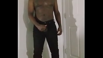 Thinking of more romantic things to do like worshipping women by sketching one for free 13