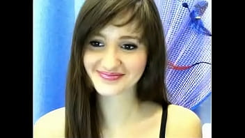 Hot Babe Looks Like Penelope Cruz thumbnail