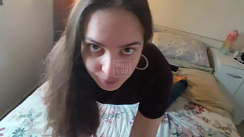 Loirinha submissa e rabuda fodendo gostoso