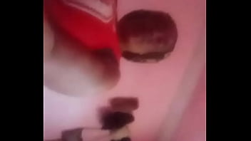 Je suis au travail actuellement pour le moment