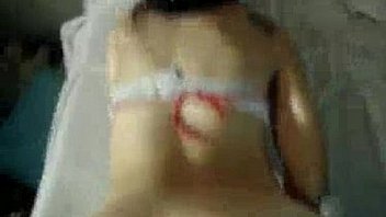 Perra con flor de ojete