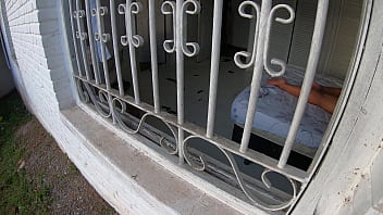 Vizinho tarado filma victoria dias fazendo sexo