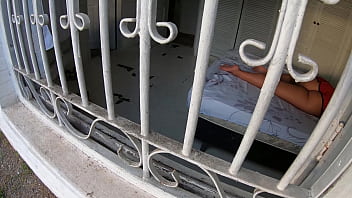 Vizinho tarado filma victoria dias fazendo sexo