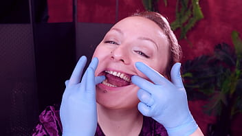 I touch my face and teeth with medical gloves I touch my face and teeth with medical gloves