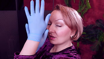 I touch my face and teeth with medical gloves I touch my face and teeth with medical gloves