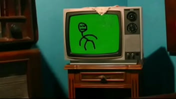 Adolf bush's se folla una piña que encuentra en un basurero