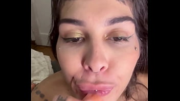 My sub worship my body feel my mouth and receive a gift pov