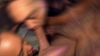 Fode cast com anne a volta da rainha do grelo gigante e do cuzinho apertadinho