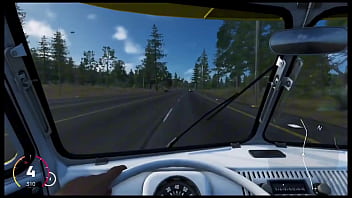 Mclaren sendo engolida por kombi