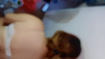 Filmamos una toma en la que el celular decenfocaba bastante asi que hicimo otro video despues