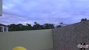 She sunbathes & masturbates maxine x gets off just for you