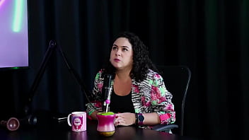 Falou um pouco sobre a terapia sexual e que "proíbe" a penetração e a mulher é colocada na reprodução marina karam sexóloga sheer red