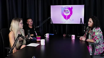 Falou um pouco sobre a terapia sexual e que "proíbe" a penetração e a mulher é colocada na reprodução marina karam sexóloga sheer red