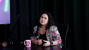 Falou um pouco sobre a terapia sexual e que "proíbe" a penetração e a mulher é colocada na reprodução marina karam sexóloga sheer red