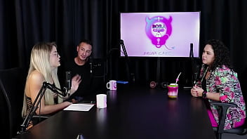 Falou Um Pouco Sobre A Terapia Sexual E Que "proíbe" A Penetração E A Mulher é Colocada Na Reprodução Marina Karam Sexóloga Sheer Red thumbnail