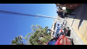 Caminado y sorprendida