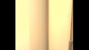 Coucou les loulous je suis rentrée de tournage petite douche pour me