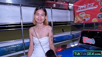 Skinny small tits asian amateur girl from thailand picked in a tuktuk
