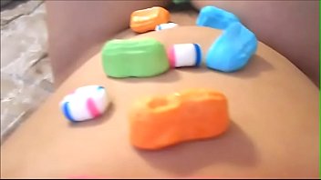 Ginger paris stuffed her pussy with candy & cums