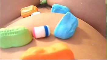 Ginger paris stuffed her pussy with candy & cums