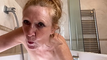 Masturbating in the bath