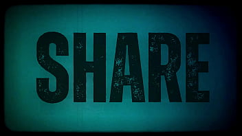 Ninfetinha chamou o colega pra ver o vazamento mas acabou levando pirocadas no cuzinho