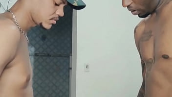 Yuri Star E Felipe Pavanelly Não Perdoa O Putinho E Acaba Fudendo O Cuzinho Do Amigo thumbnail