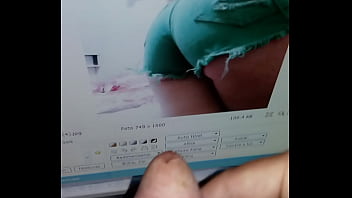 Gozando para uma puta