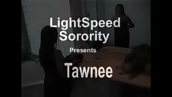 Taradinha novinha doida para ser pega