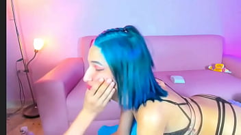 Jazmin gives me good deep blowjobs very wet leaving the cock drooling