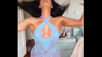 Deleting in 8 hours comment hiii and like for a nude in your dms