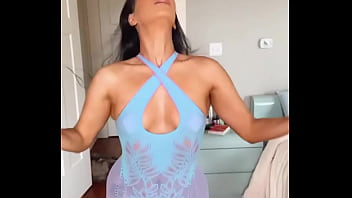 Deleting in 8 hours comment hiii and like for a nude in your dms