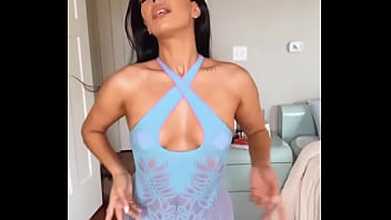 Deleting in 8 hours comment hiii and like for a nude in your dms