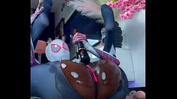 Spider girl flooded her room with squirt before saving the day