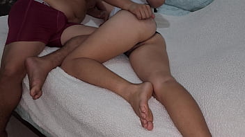 Mi cuñada gordita montandome