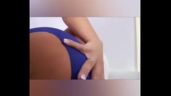 Horny milf with huge pussy