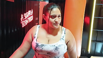 Rutina de gimnasio con jugoso blowjob chorros en mi boca