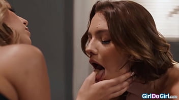 Milf millie morgan is pleasantly surprised her gf arranged a bound stranger on her kenna james likes to be dominated and is strapon fucked Milf millie morgan is pleasantly surprised her gf arranged a bound stranger on her kenna james likes to be dominated and is strapon fucked
